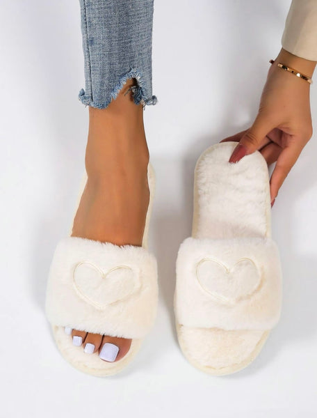 Women’s Fluffy Slippers